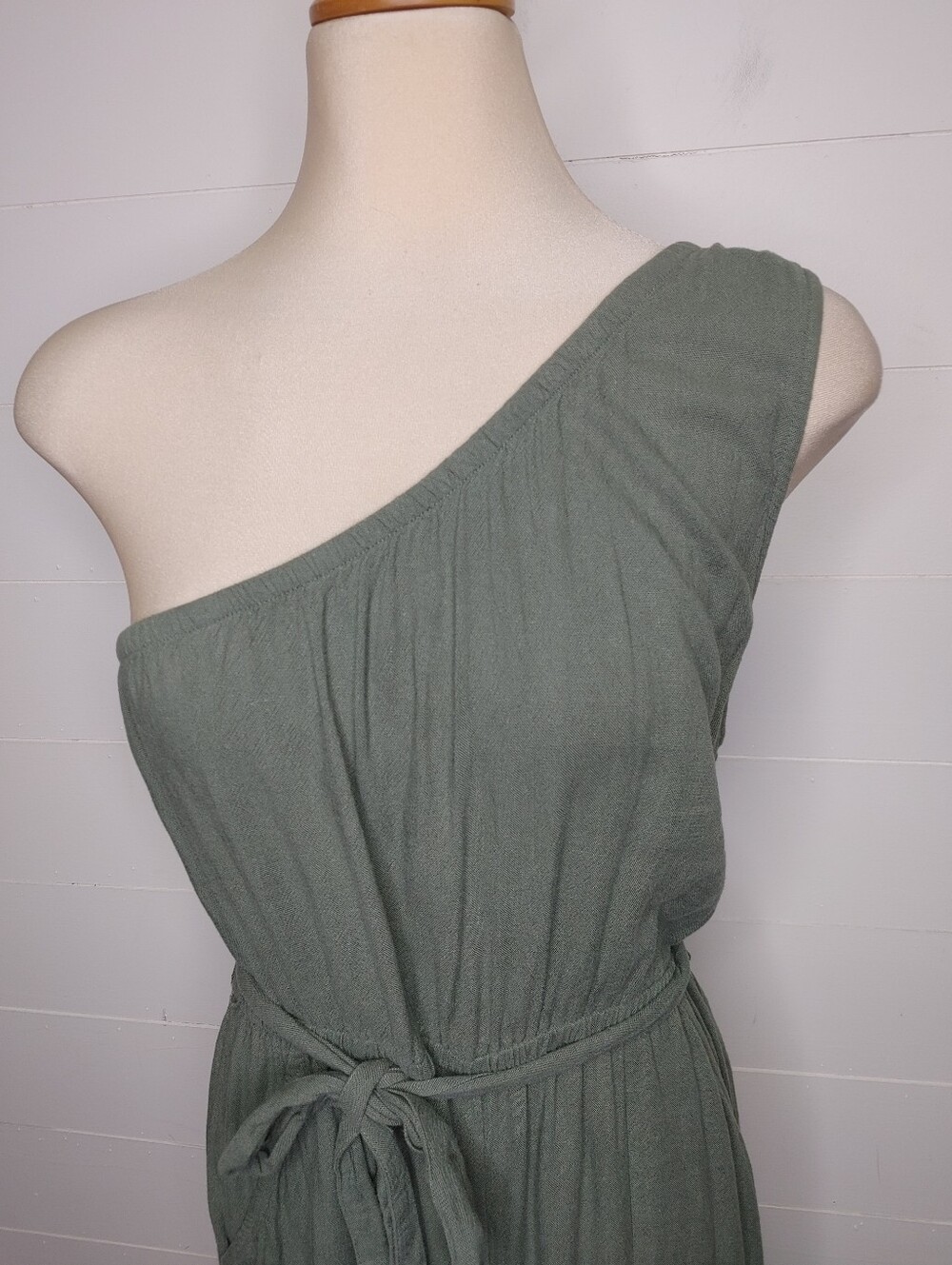 AEO Green One Shoulder Sleeveless Belted Jumpsuit L - Picture 3 of 10